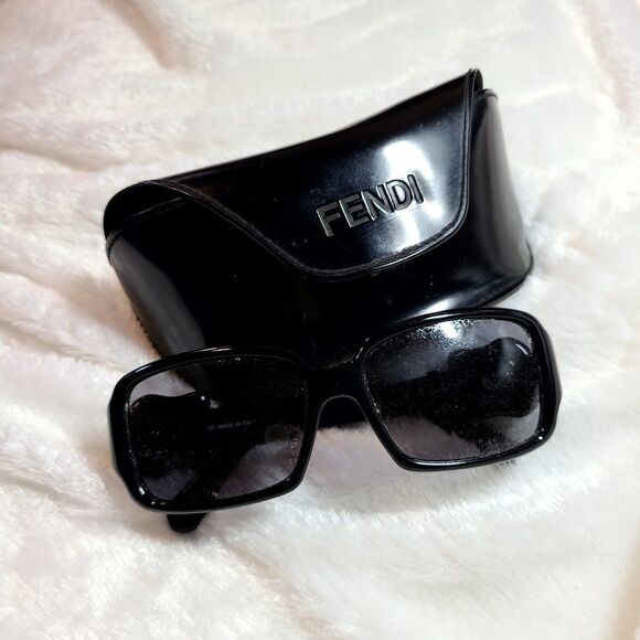 Fendi (Authentic) FS383 Black & Gold FF Metal Buckle Accent Sunglasses w/ Case - Picture 1 of 11